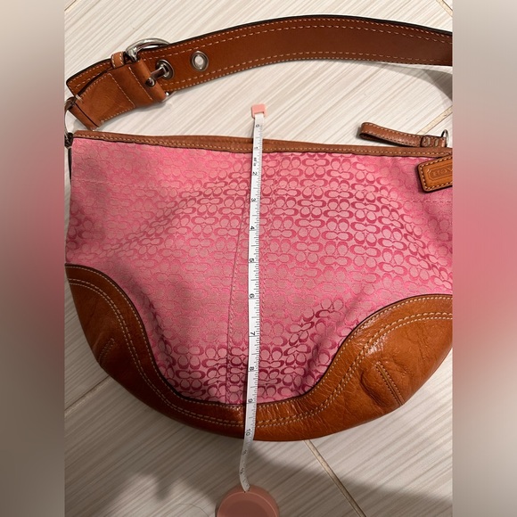 Pink Signature Y2K Coach Bag🍒 - Picture 12 of 12